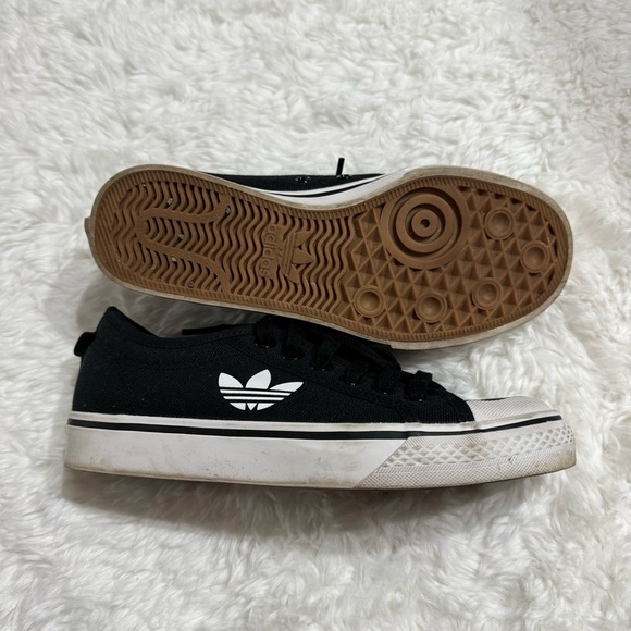 Adidas Nizza Sneakers in Black Size 6 - Picture 11 of 13